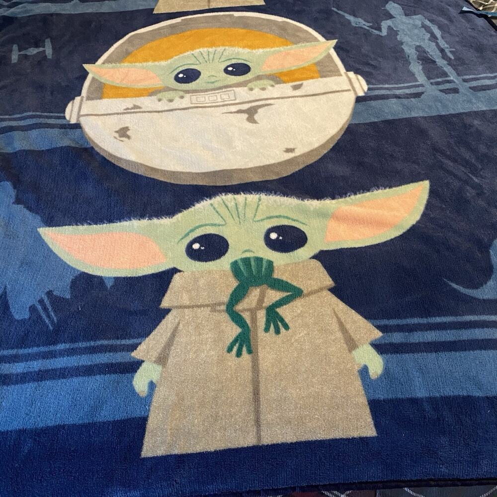 Star Wars Mandalorian Child Baby Yoda Throw Blanket Soft Fleece 44 X 60" - Picture 6 of 8
